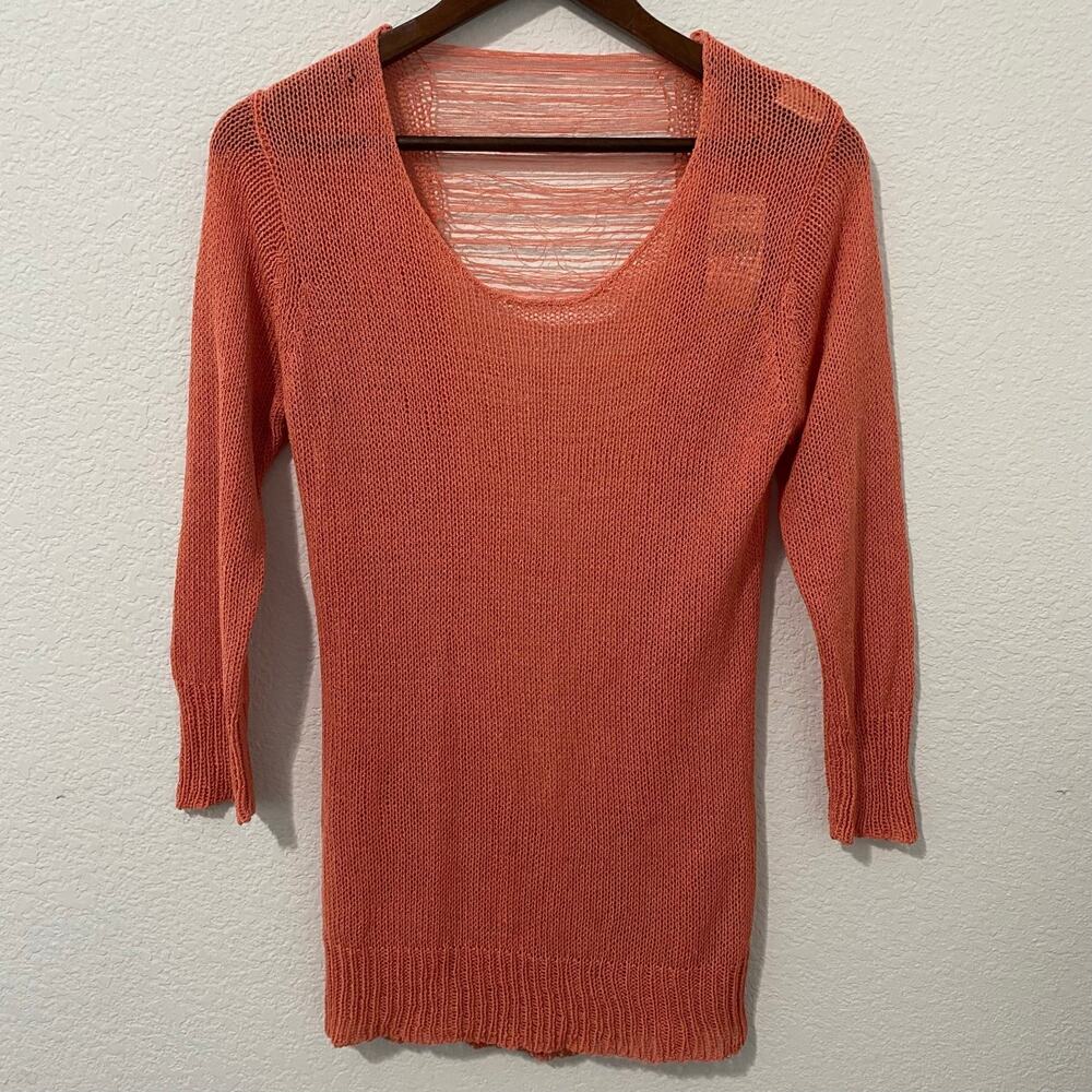Day Trip Sweater Womens Size M Orange Light Weight Back Distressed 3/4 Sleeve